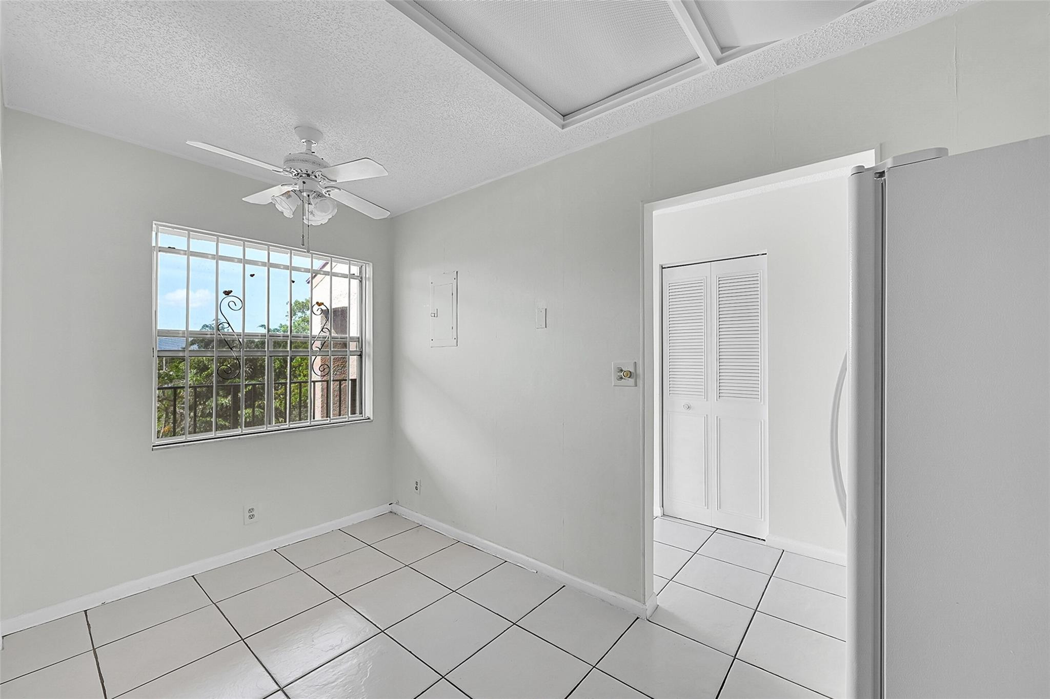 PALM LAKES CONDO - Residential