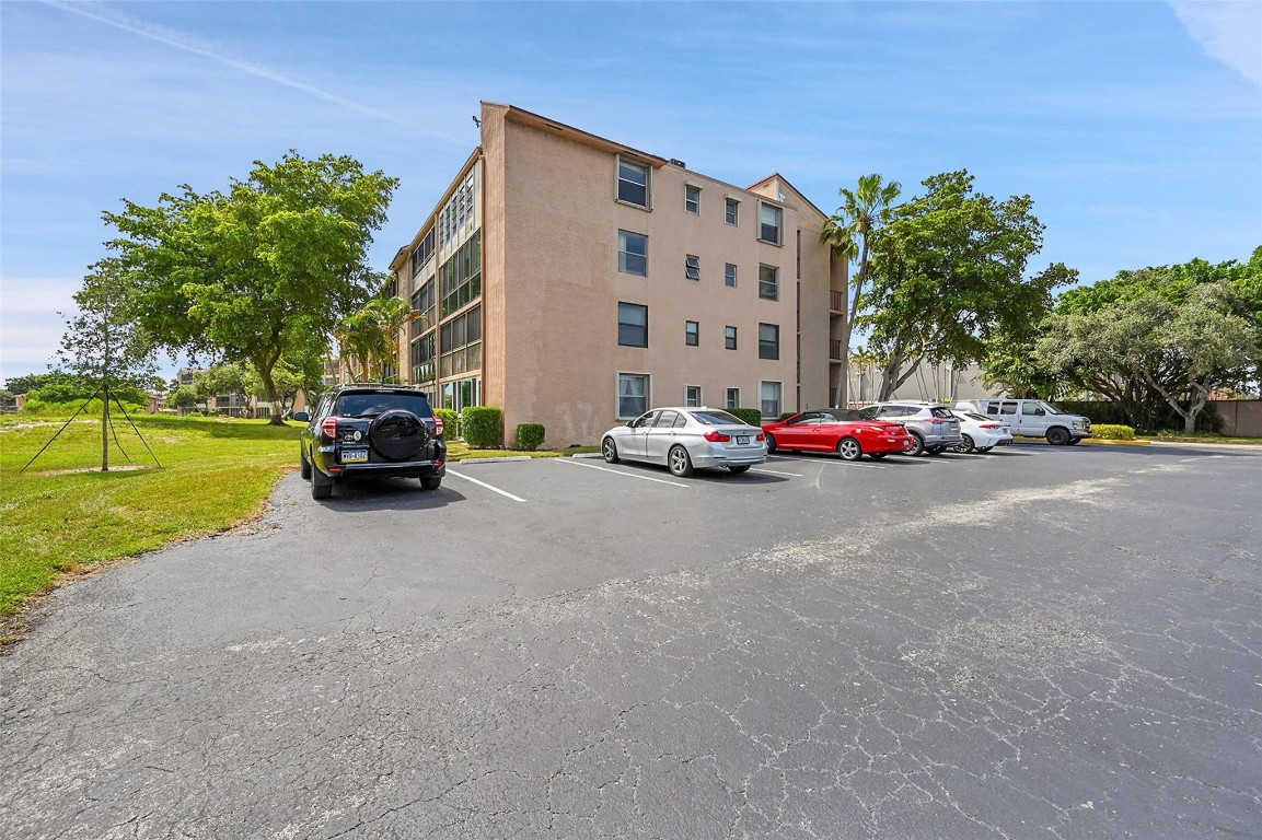PALM LAKES CONDO - Residential