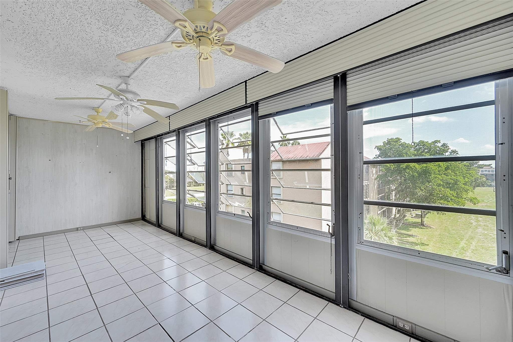 PALM LAKES CONDO - Residential
