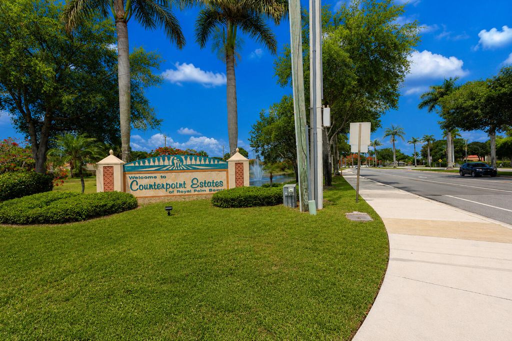 Photo of 10304 Pippin Lane, Royal Palm Beach, FL 33411 (MLS # B26039969)