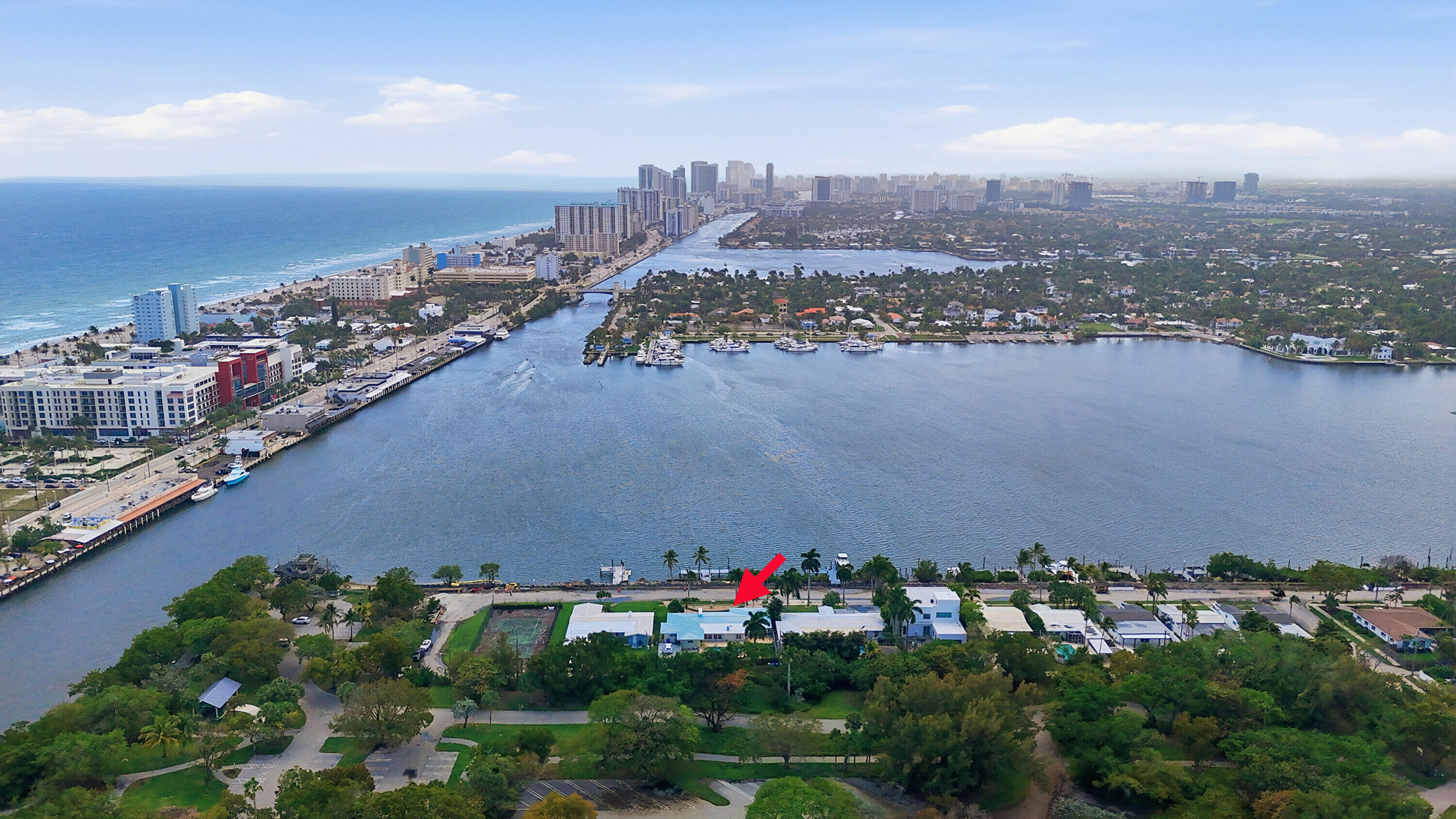 HOLLYWOOD LAKES SECTION - Residential