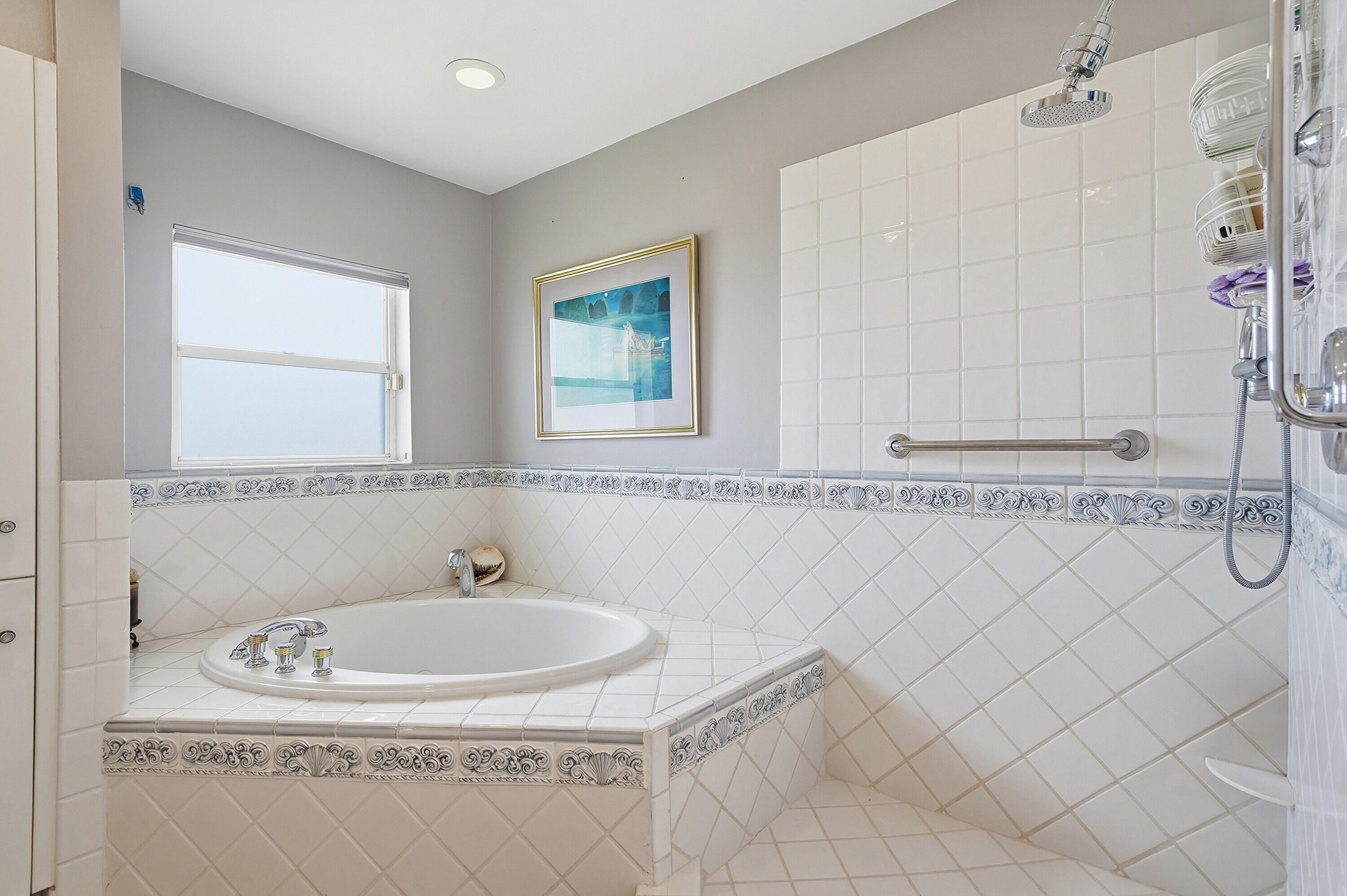 HOLLYWOOD LAKES SECTION - Residential