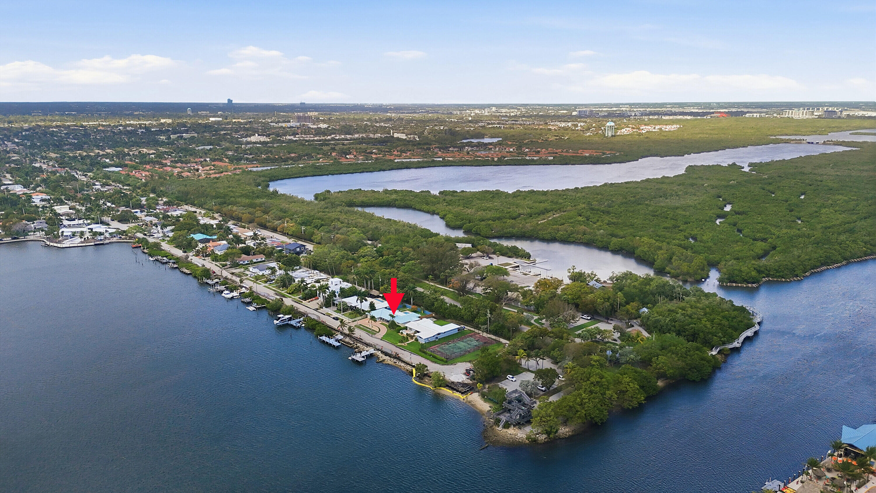 HOLLYWOOD LAKES SECTION - Residential