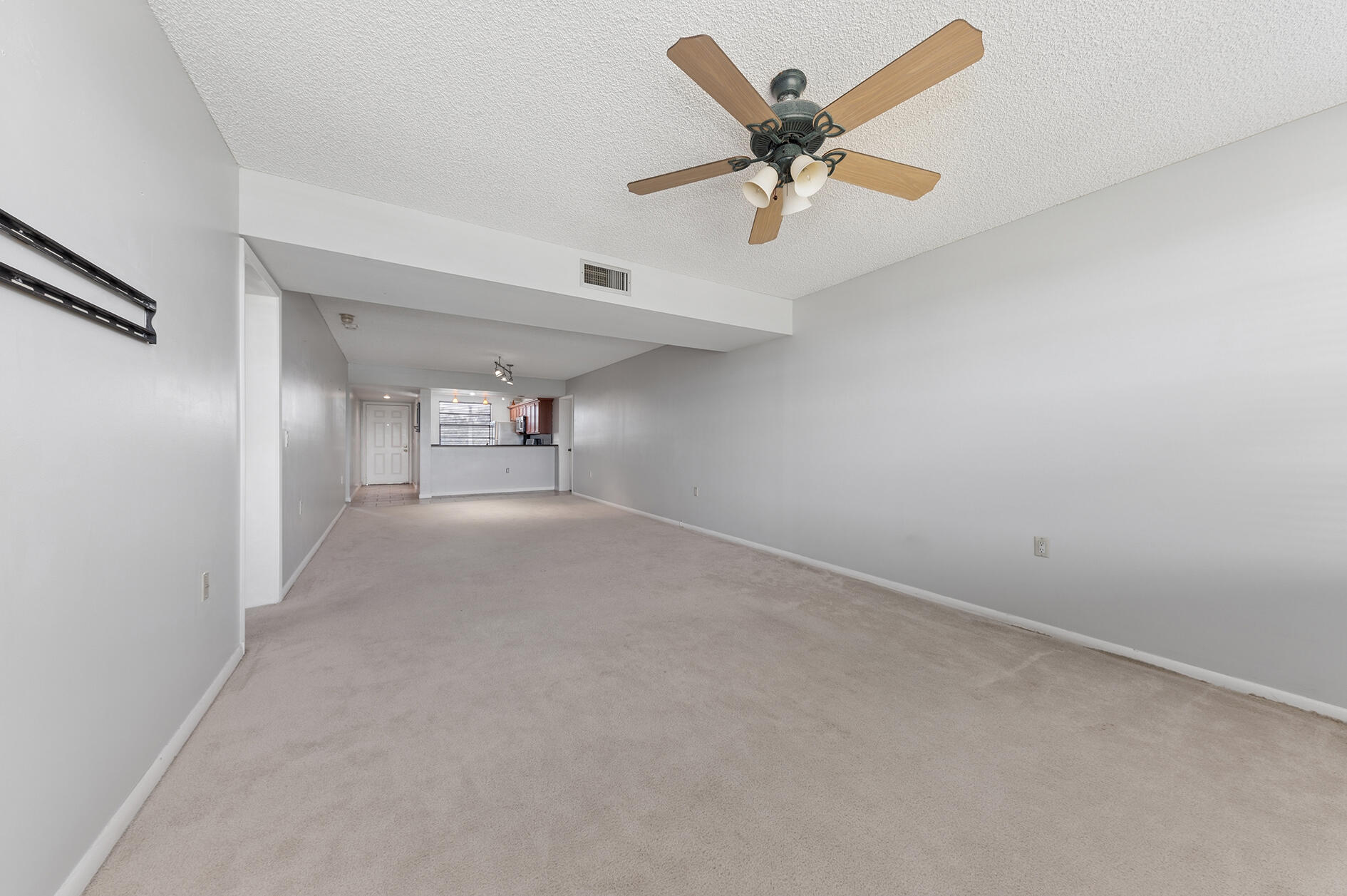 WHITEHALL VILLAGE - Residential Lease