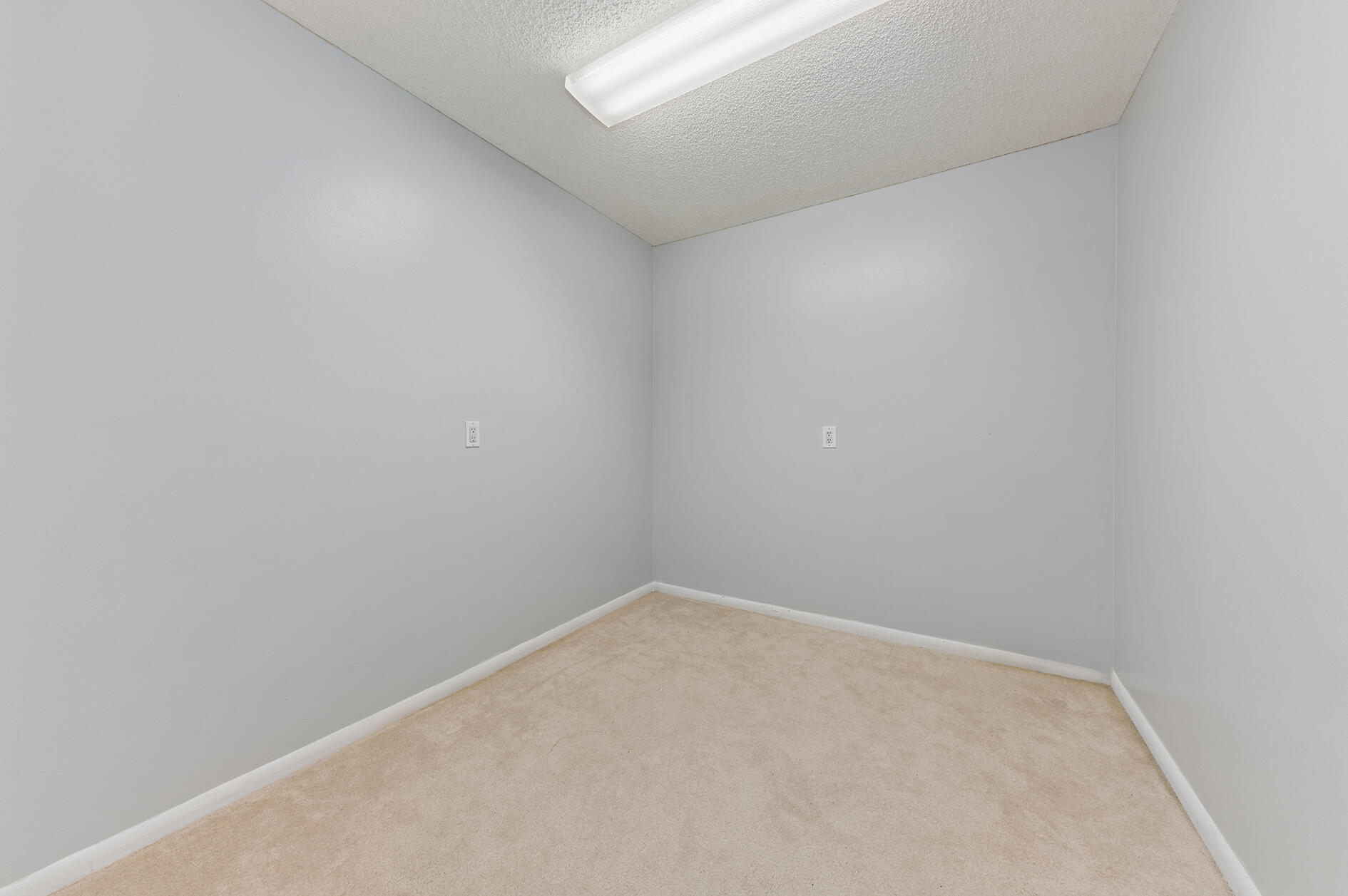 WHITEHALL VILLAGE - Residential Lease