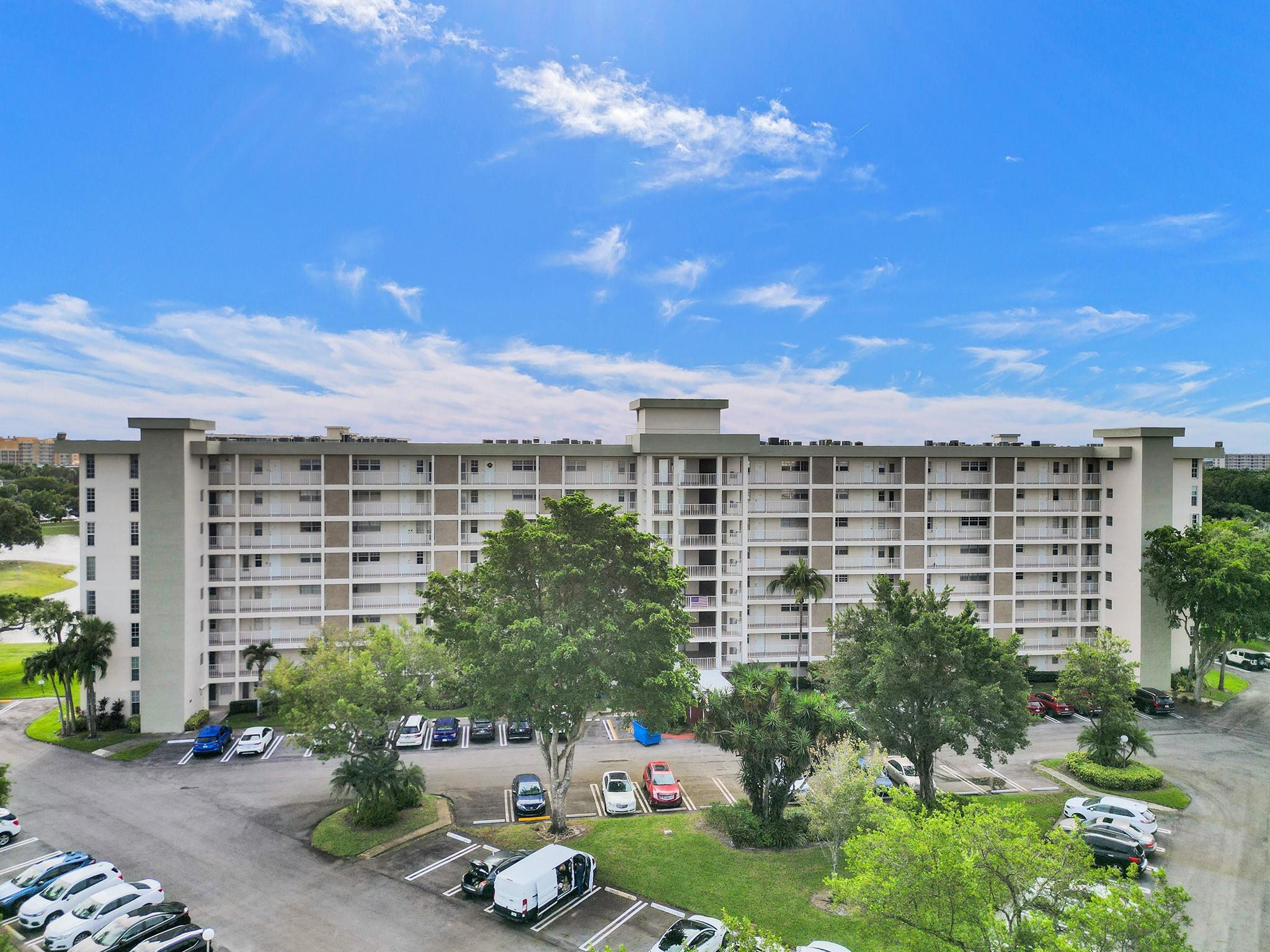 Palm Aire Country club - Residential