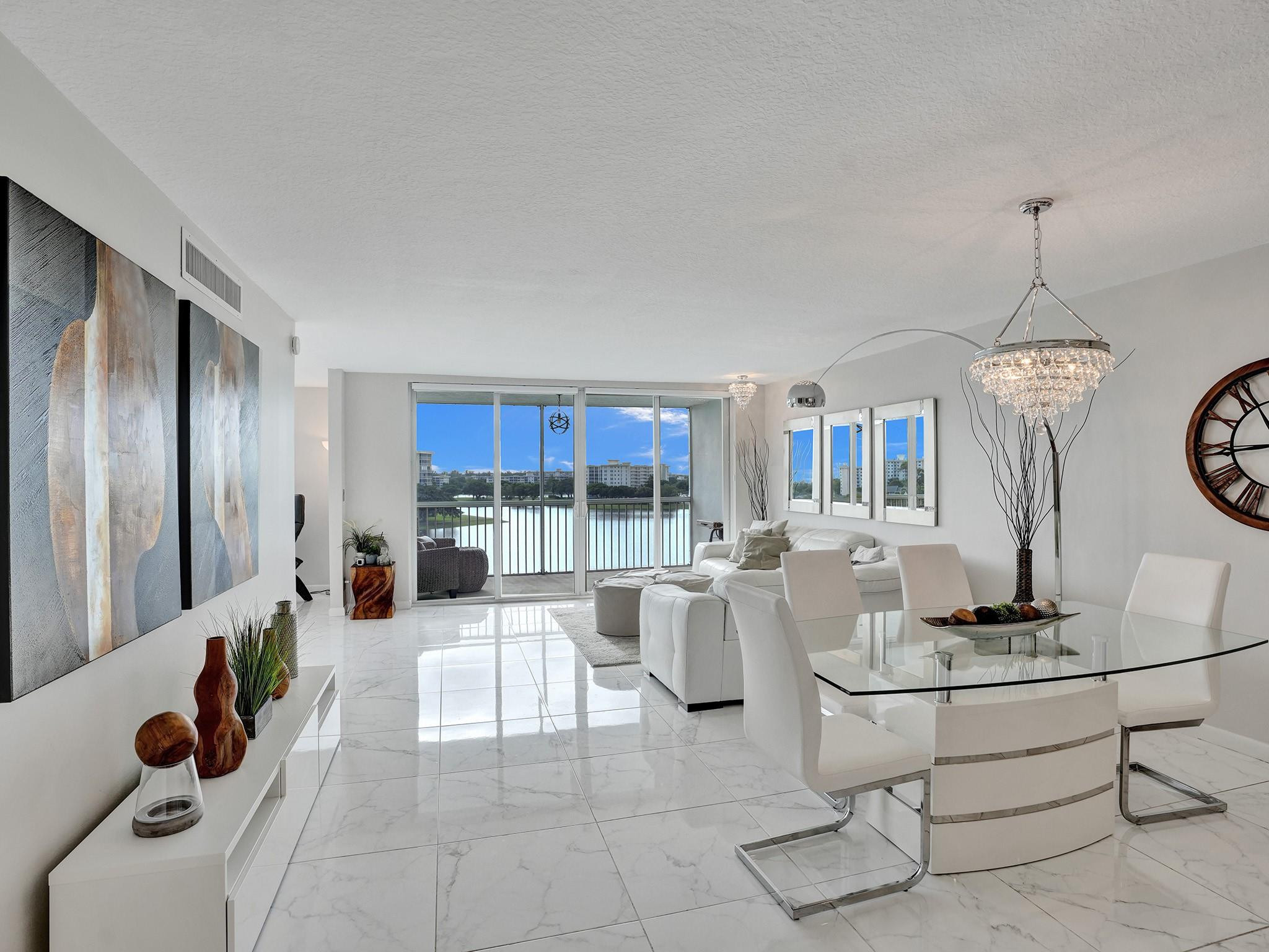 Palm Aire Country club - Residential