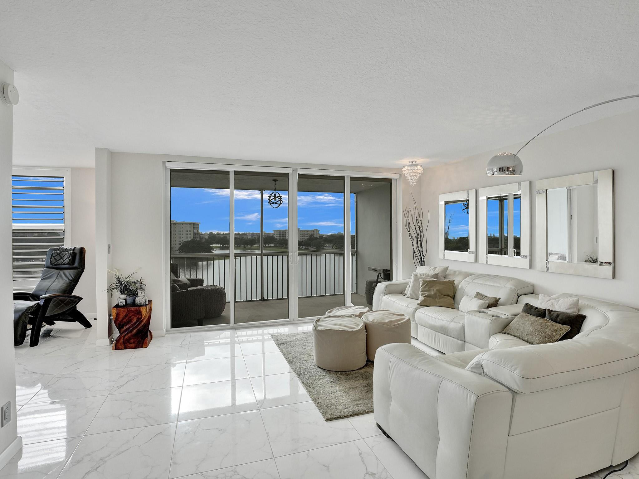 Palm Aire Country club - Residential