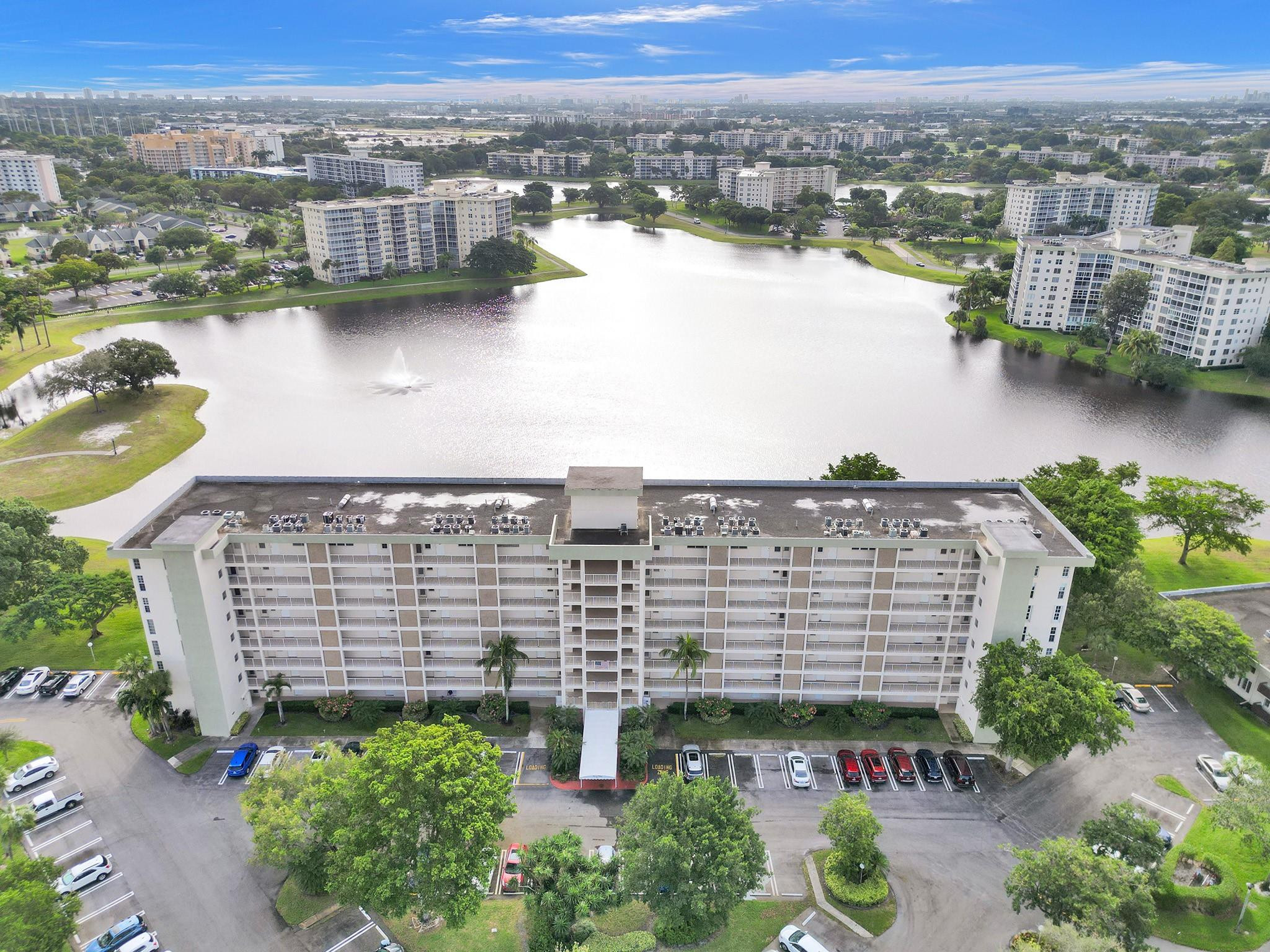 Palm Aire Country club - Residential