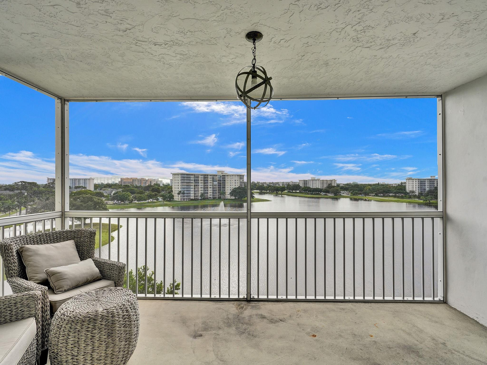 Palm Aire Country club - Residential