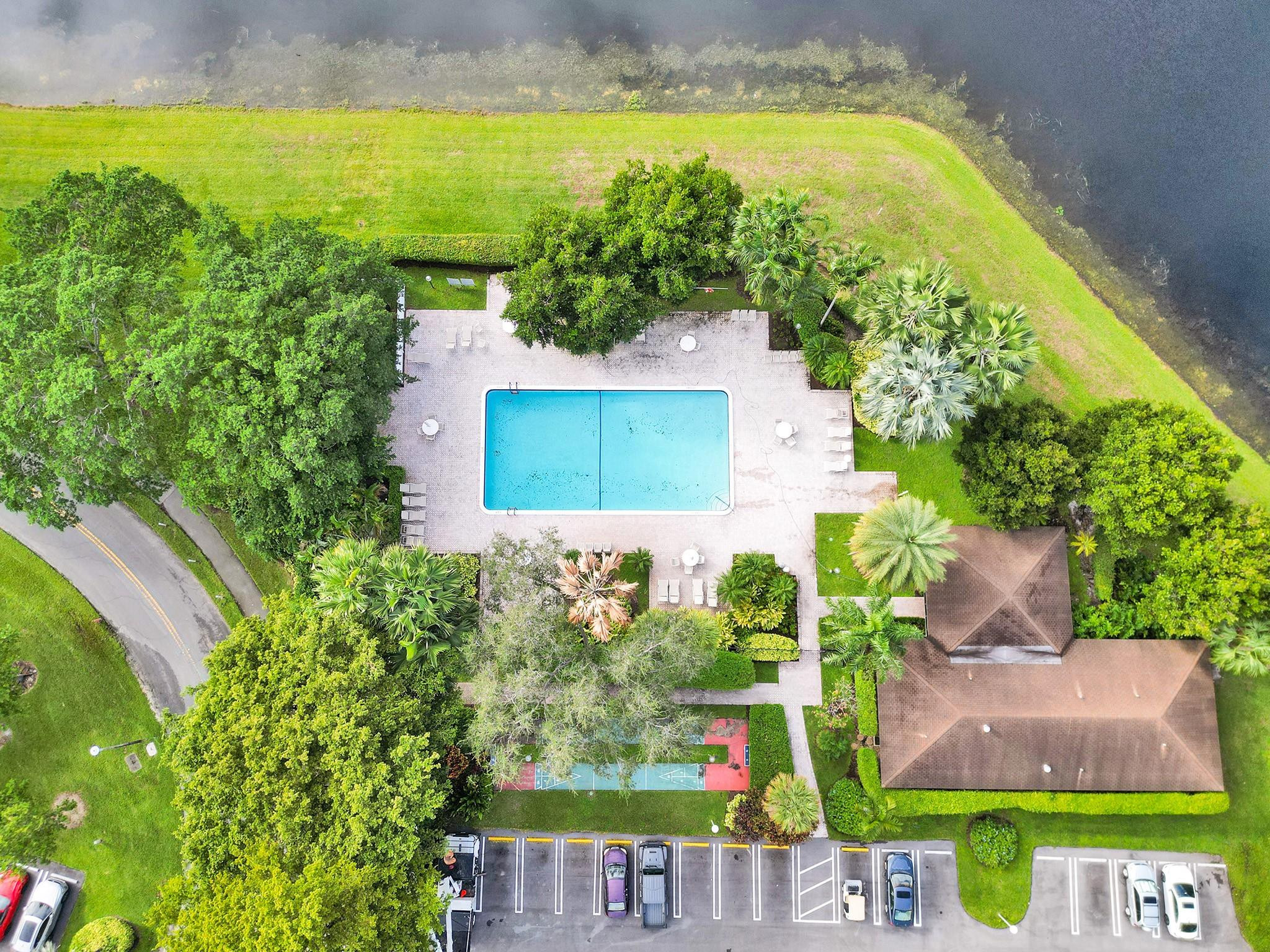 Palm Aire Country club - Residential