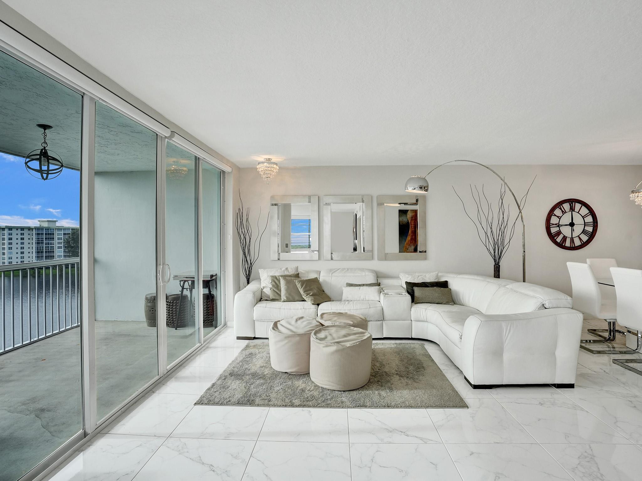 Palm Aire Country club - Residential
