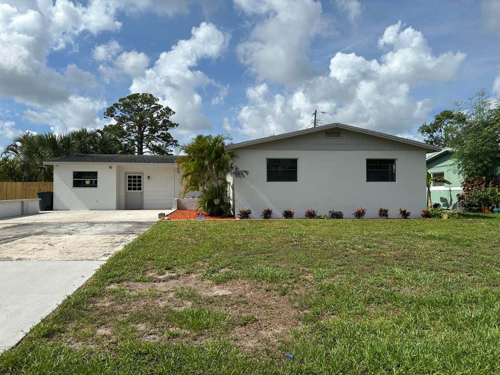 Photo of 659 Snead Circle, West Palm Beach, FL 33413 (MLS # R11095087)