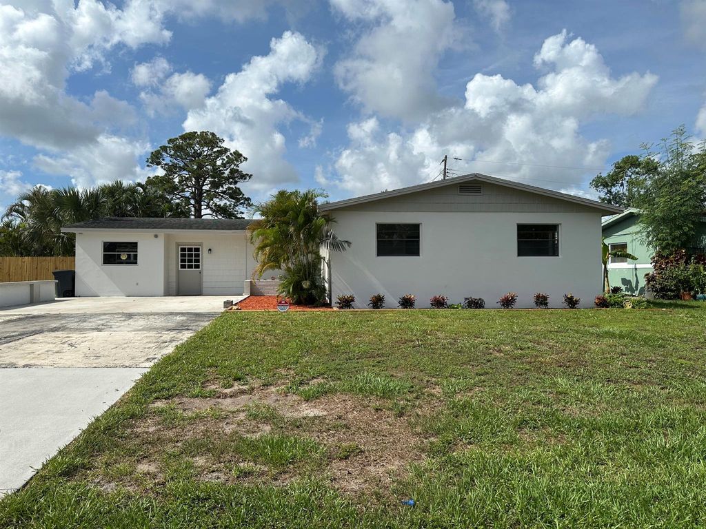 Photo of 659 Snead Circle, West Palm Beach, FL 33413 (MLS # R11095087)