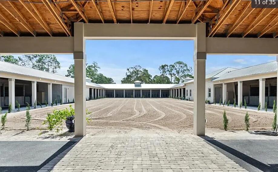 10601 Tamis Trail