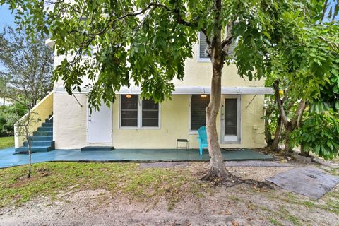 A home in Lake Worth Beach