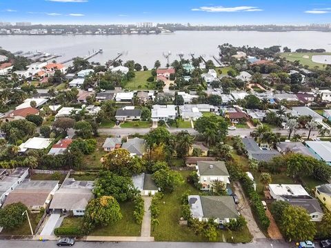 A home in Lake Worth Beach