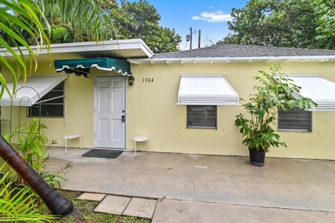 A home in Lake Worth Beach