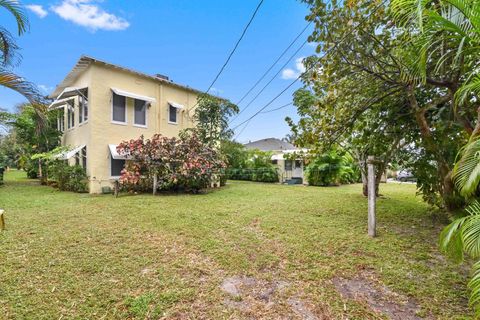 A home in Lake Worth Beach