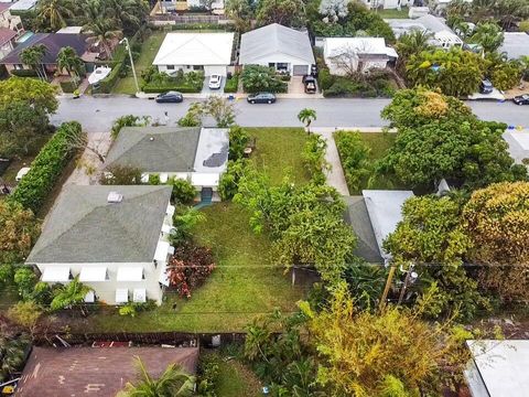 A home in Lake Worth Beach