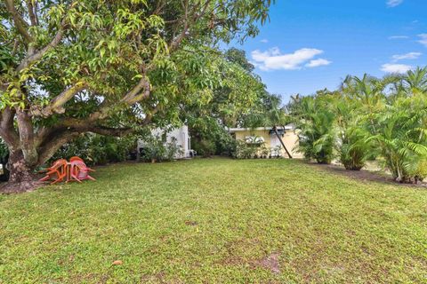 A home in Lake Worth Beach