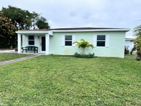 A home in Lake Worth Beach