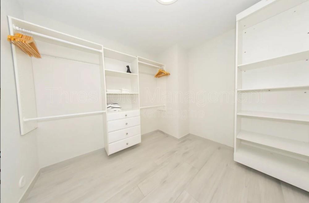 Ocean Beach Add 01 - Residential Lease