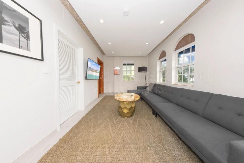 Ocean Beach Add 01 - Residential Lease