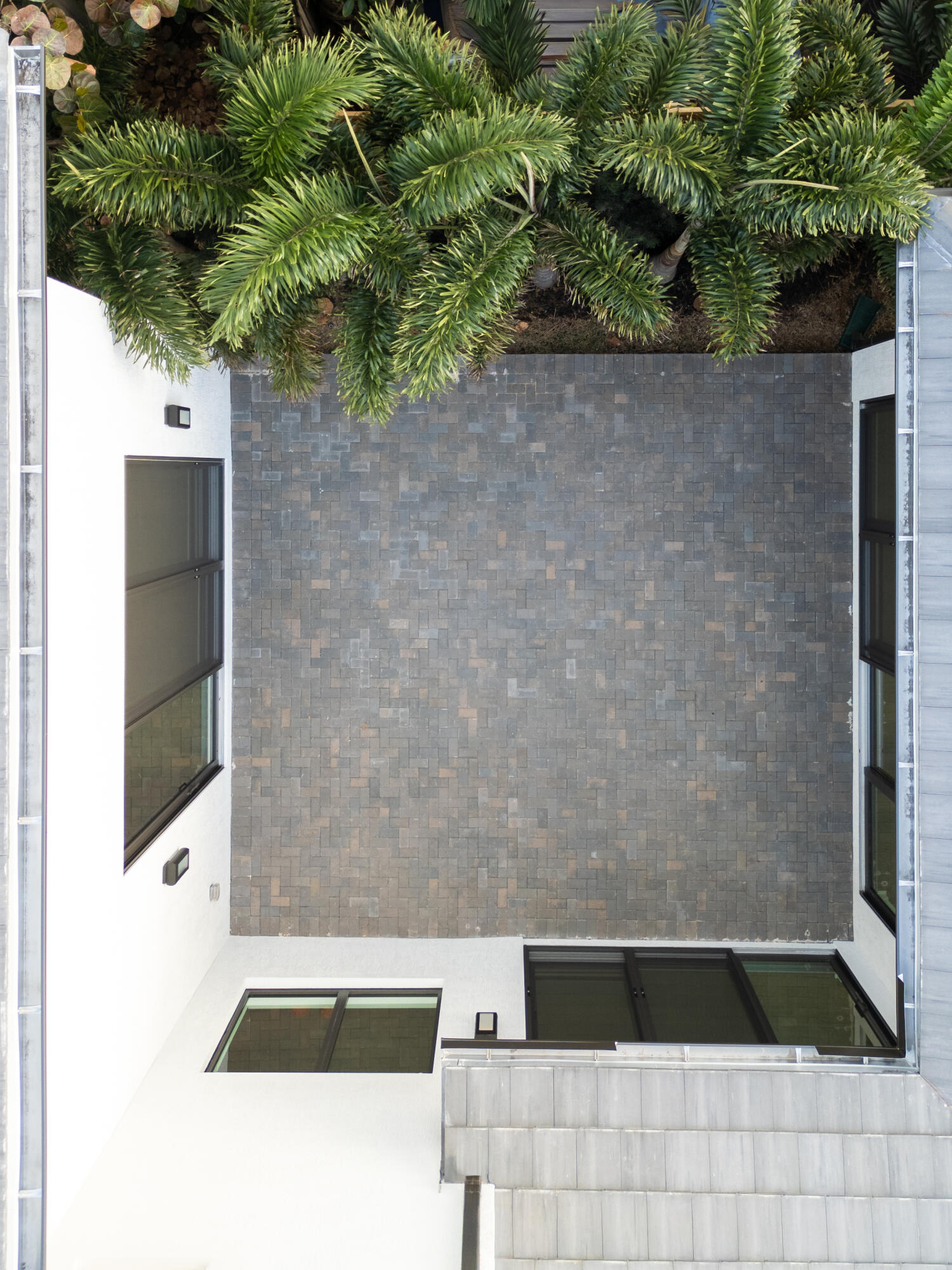 RIVERSIDE PARK - Residential