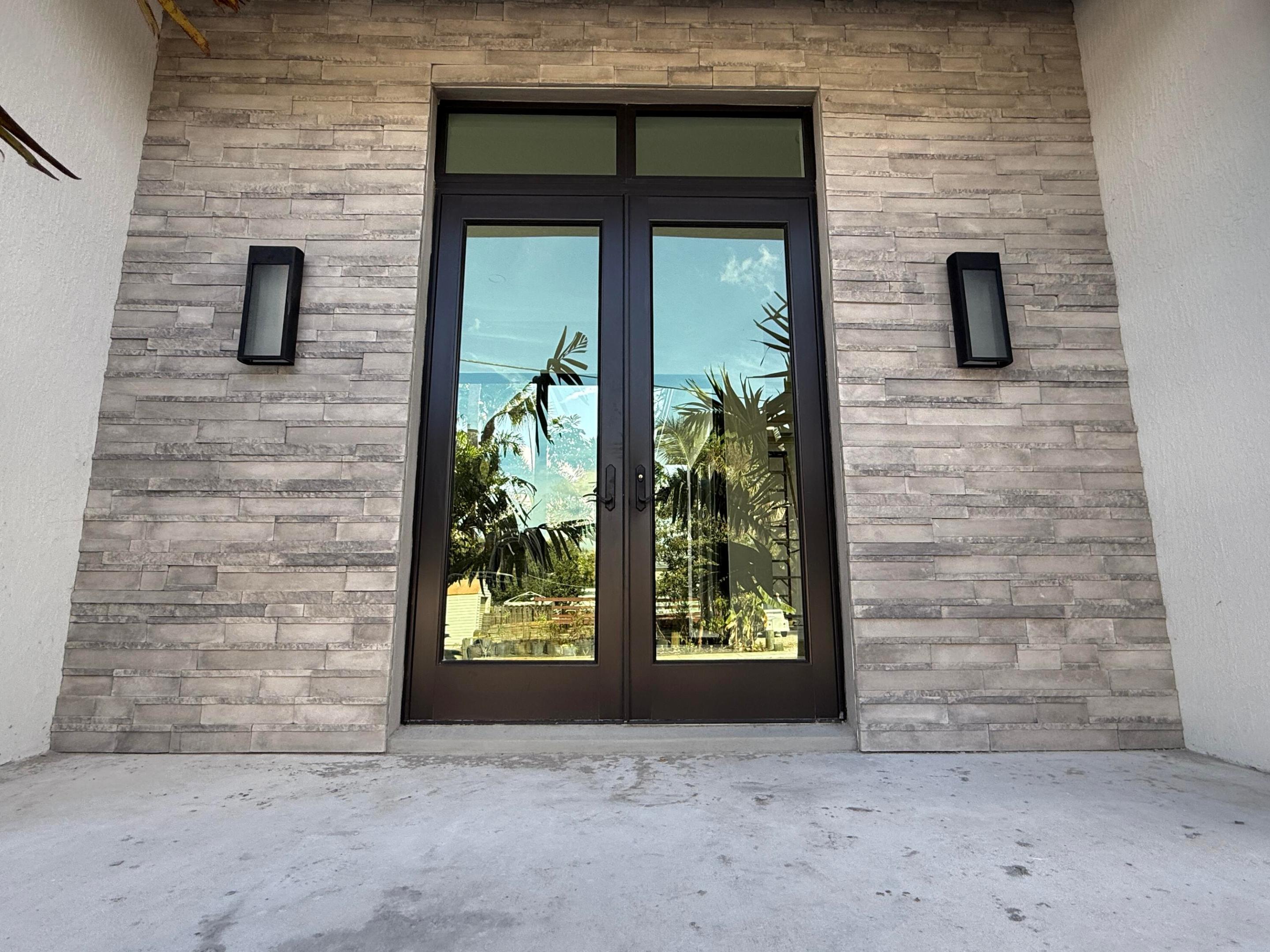 RIVERSIDE PARK - Residential