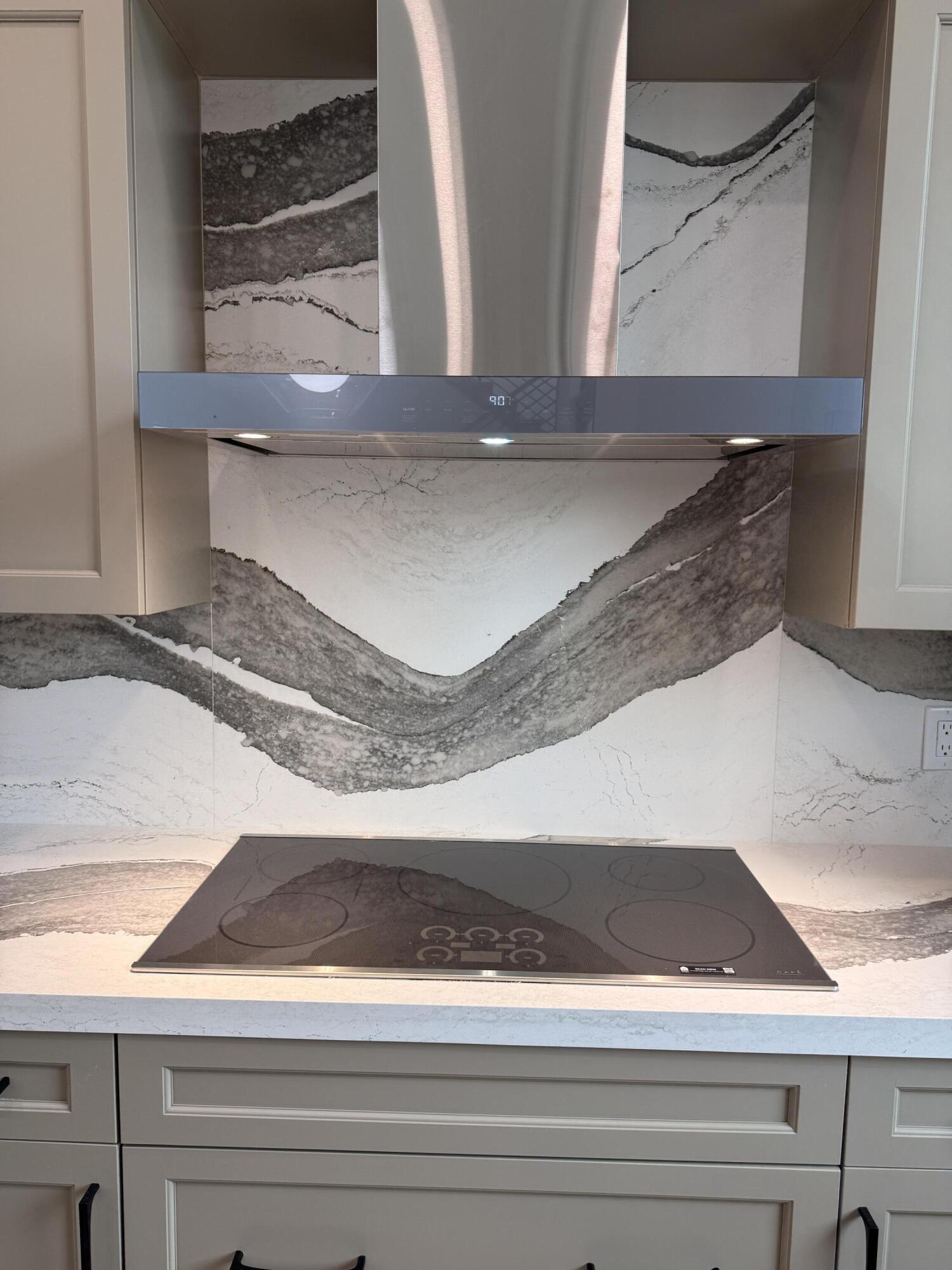 RIVERSIDE PARK - Residential