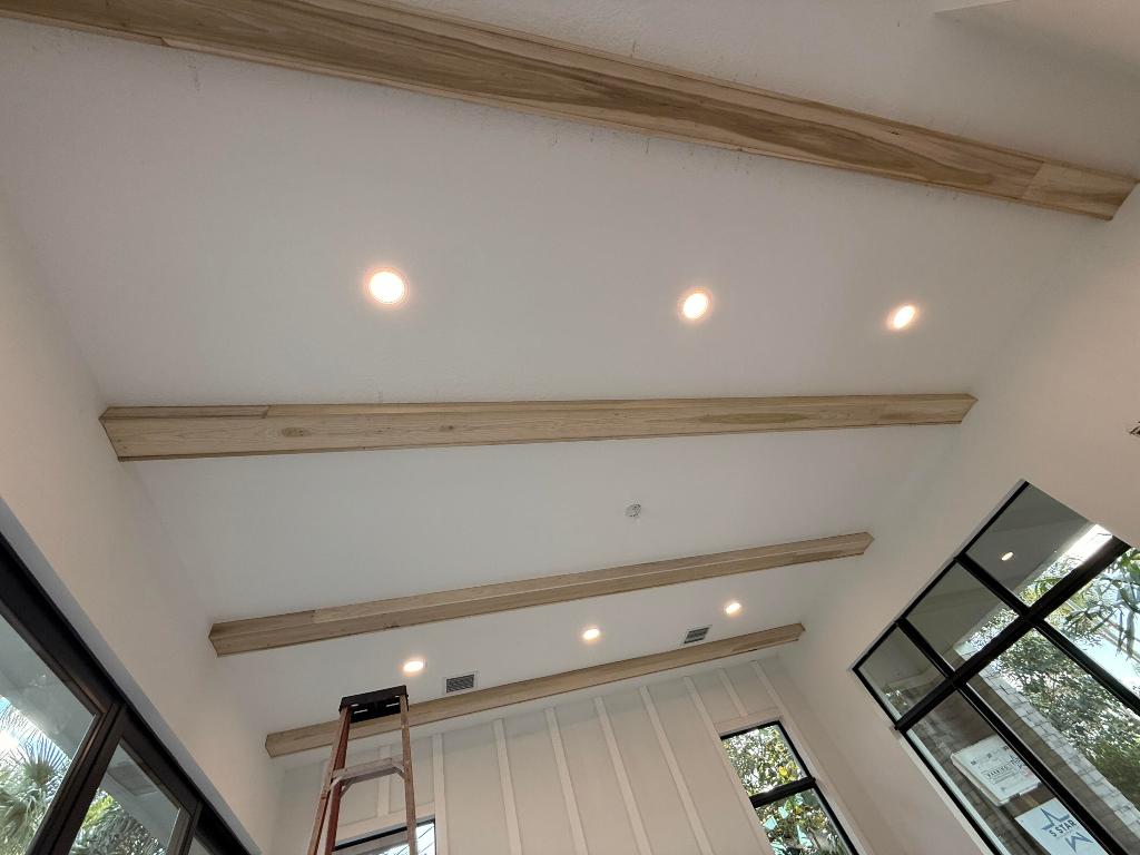 432 NW North River Drive