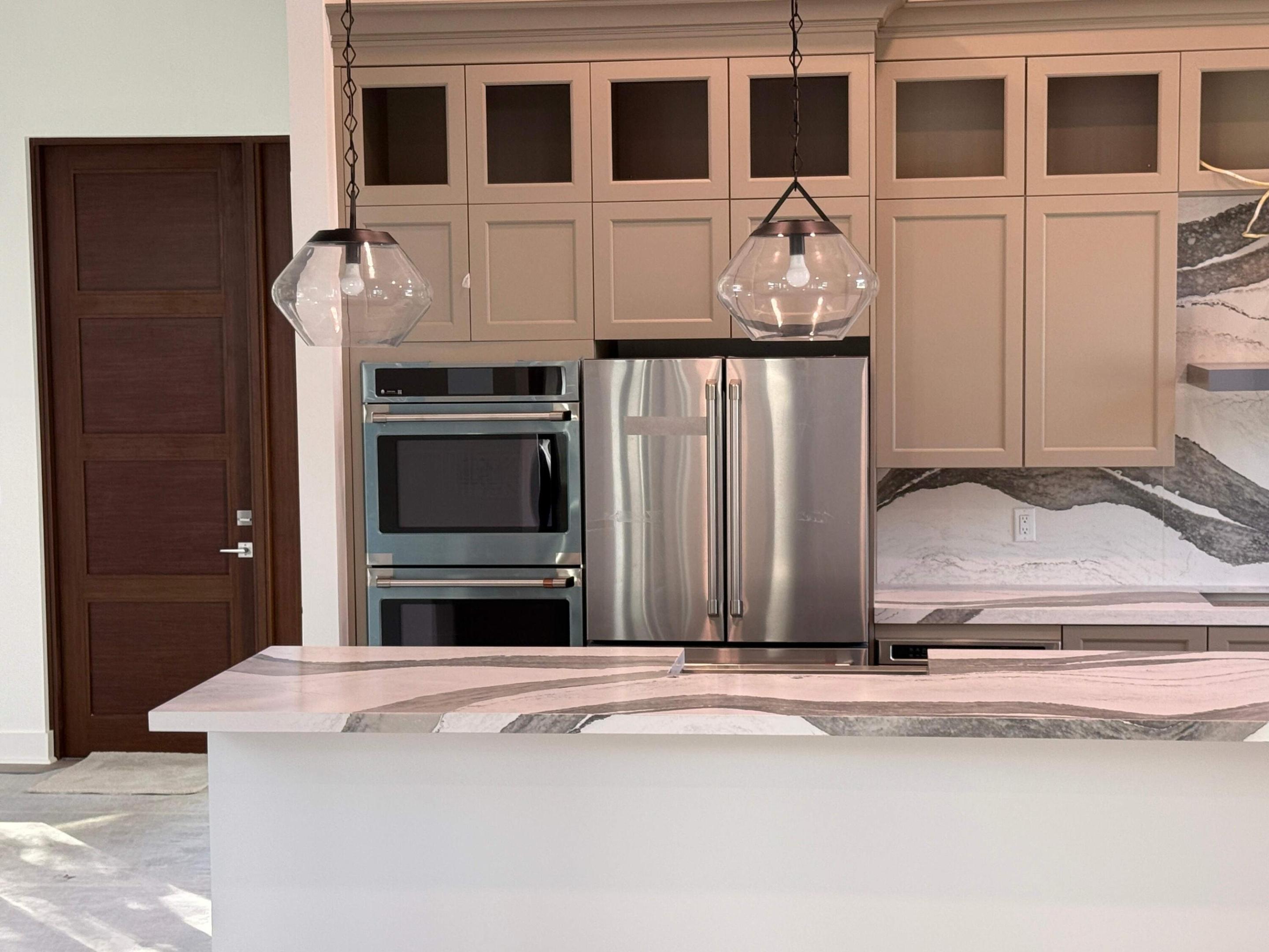 RIVERSIDE PARK - Residential