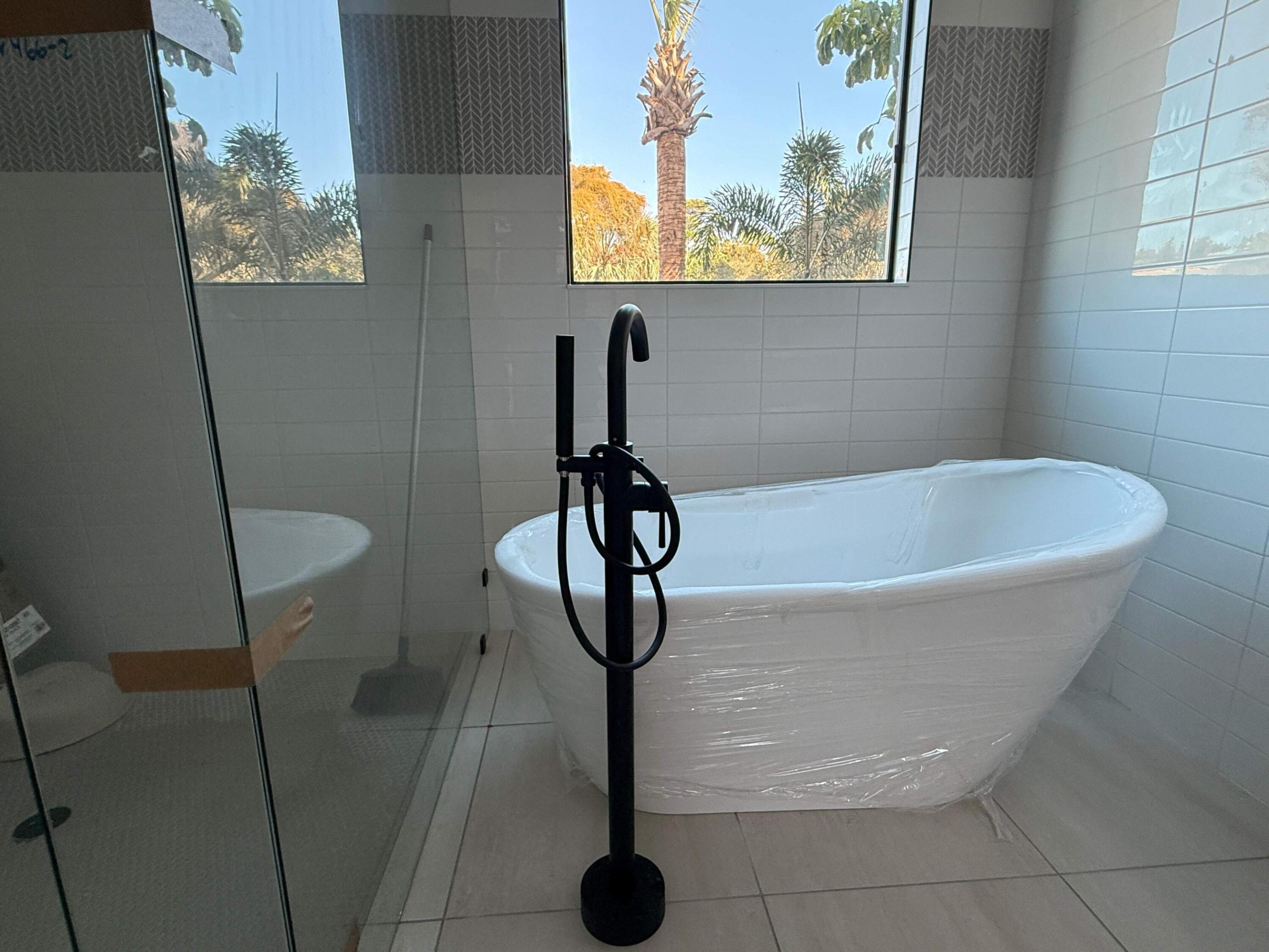 RIVERSIDE PARK - Residential