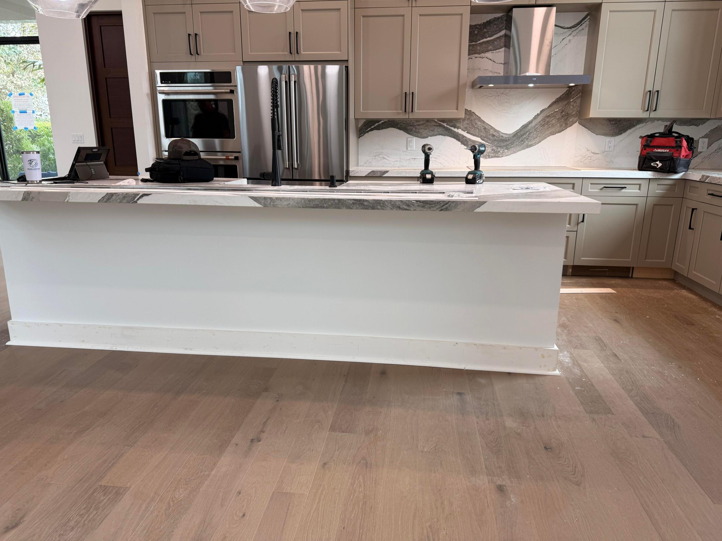 RIVERSIDE PARK - Residential