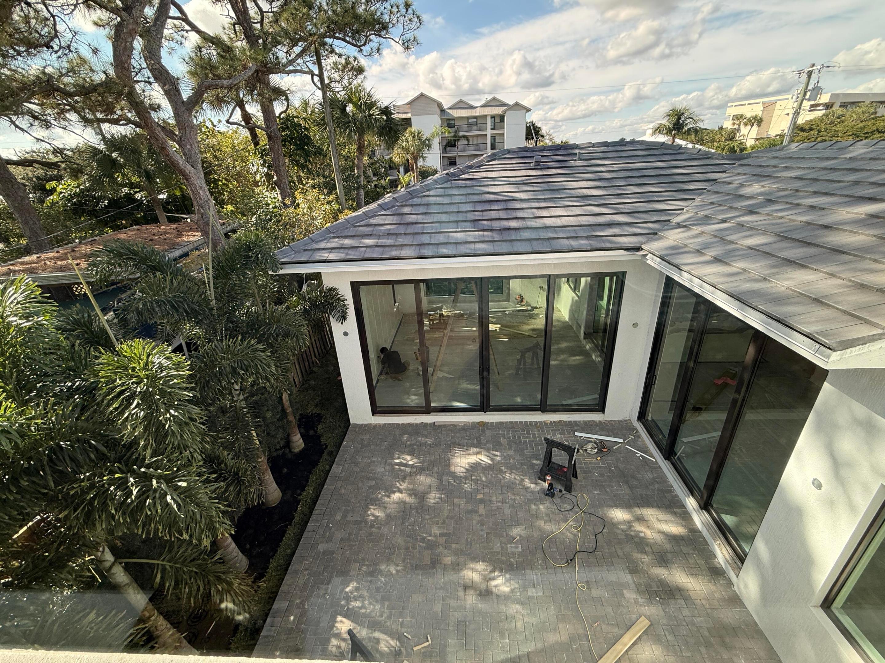 RIVERSIDE PARK - Residential