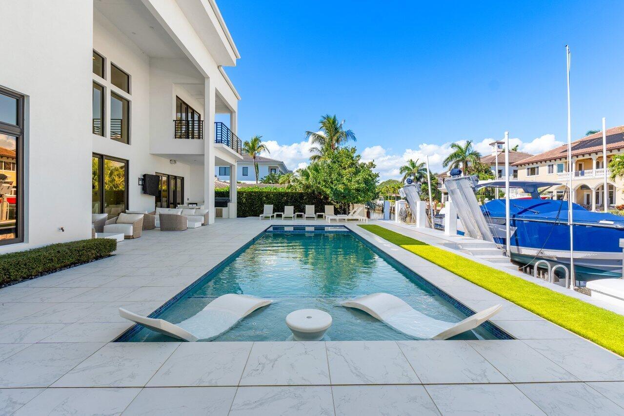 TROPIC ISLE - Residential