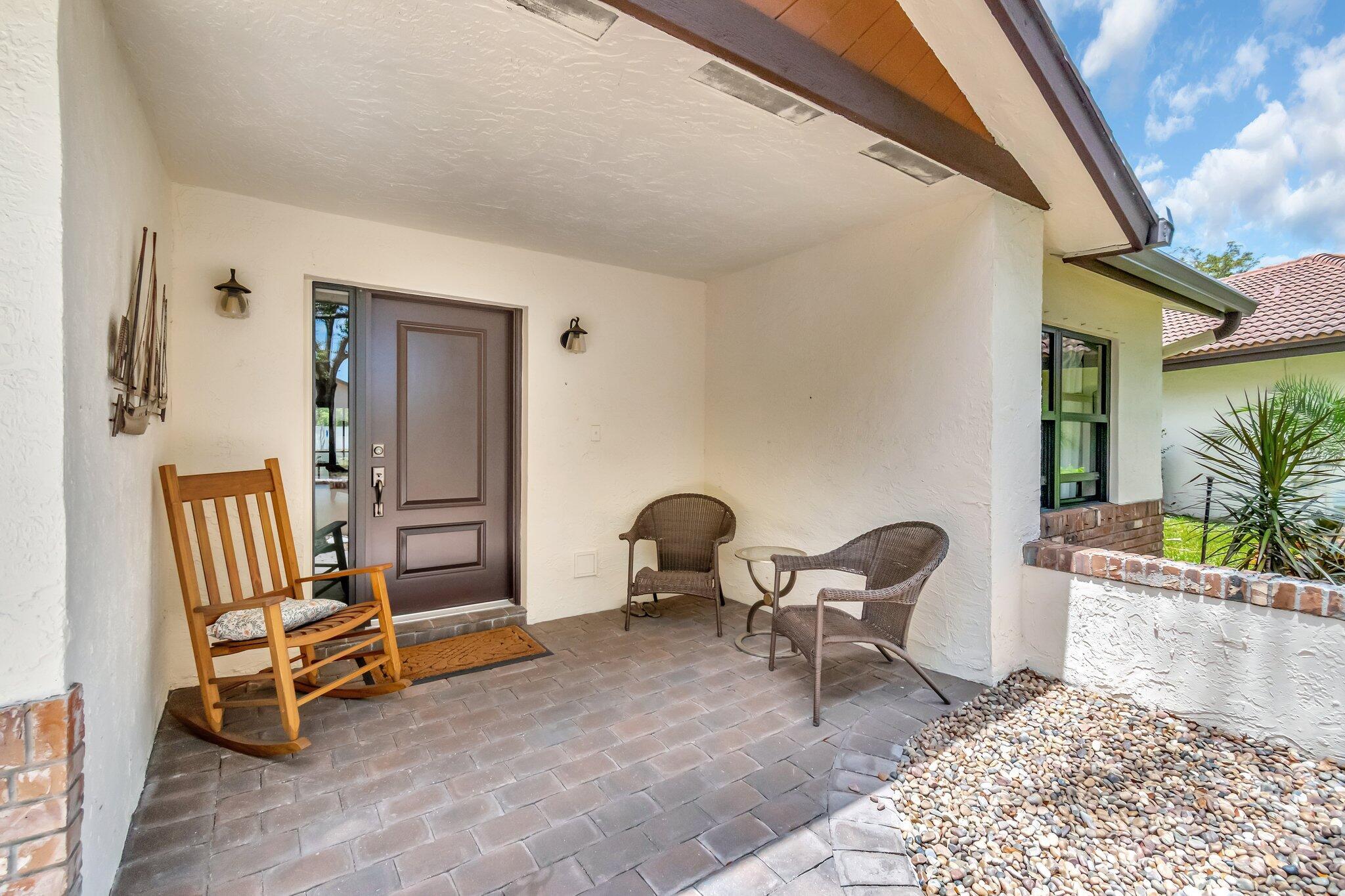 4976 Boxwood Circle