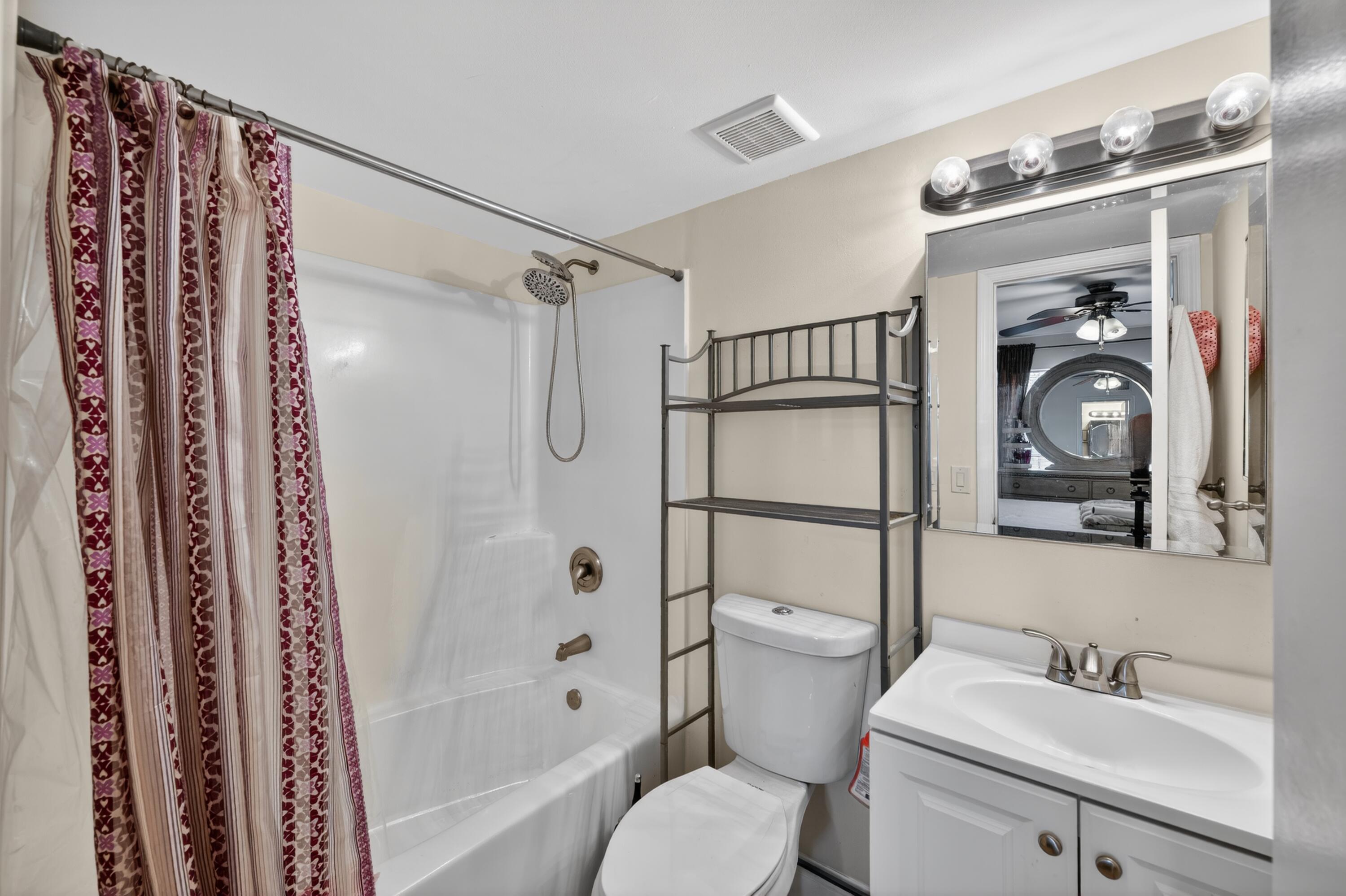 WELLEBY UNIT SEVEN - Residential