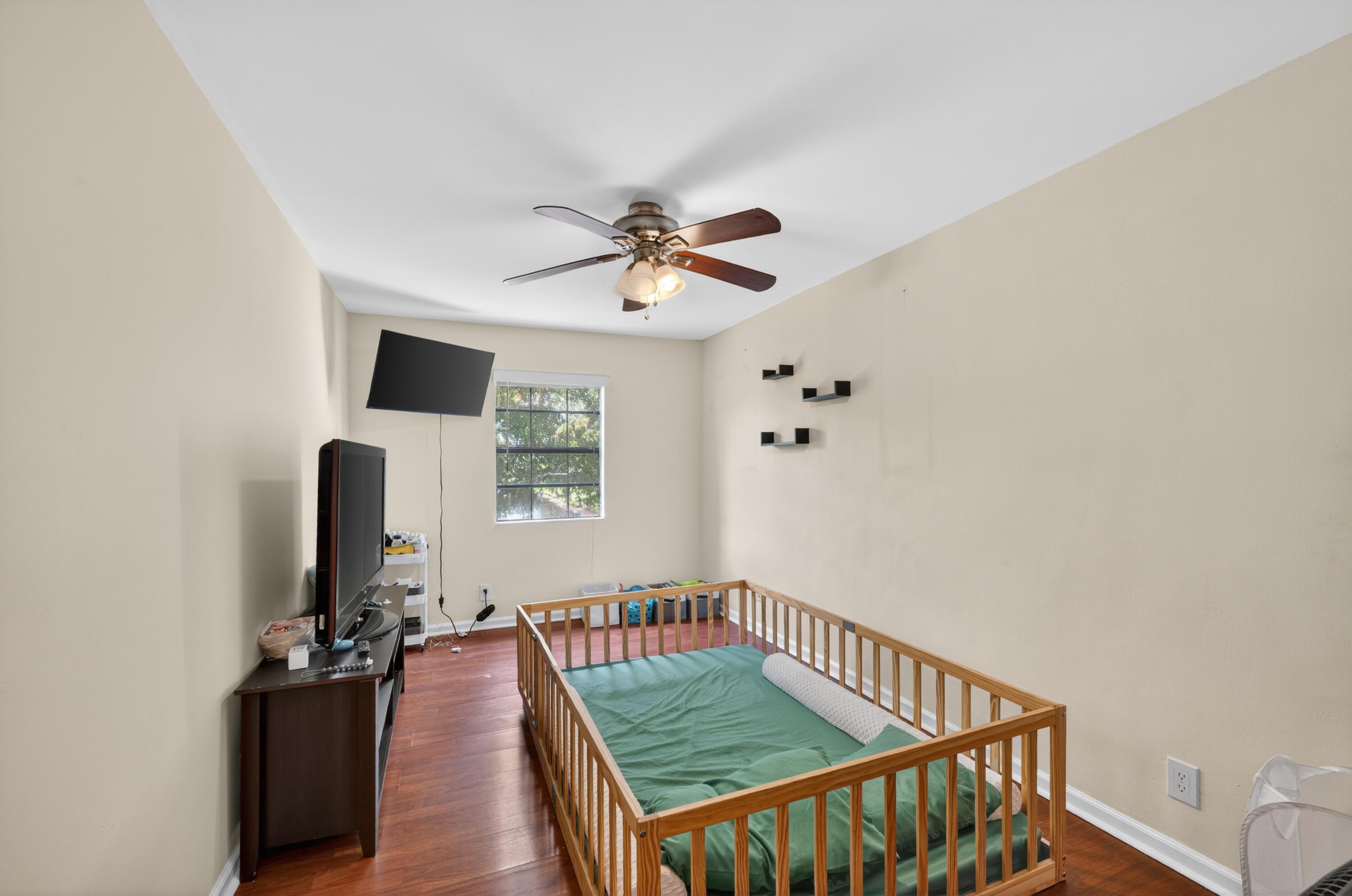 WELLEBY UNIT SEVEN - Residential