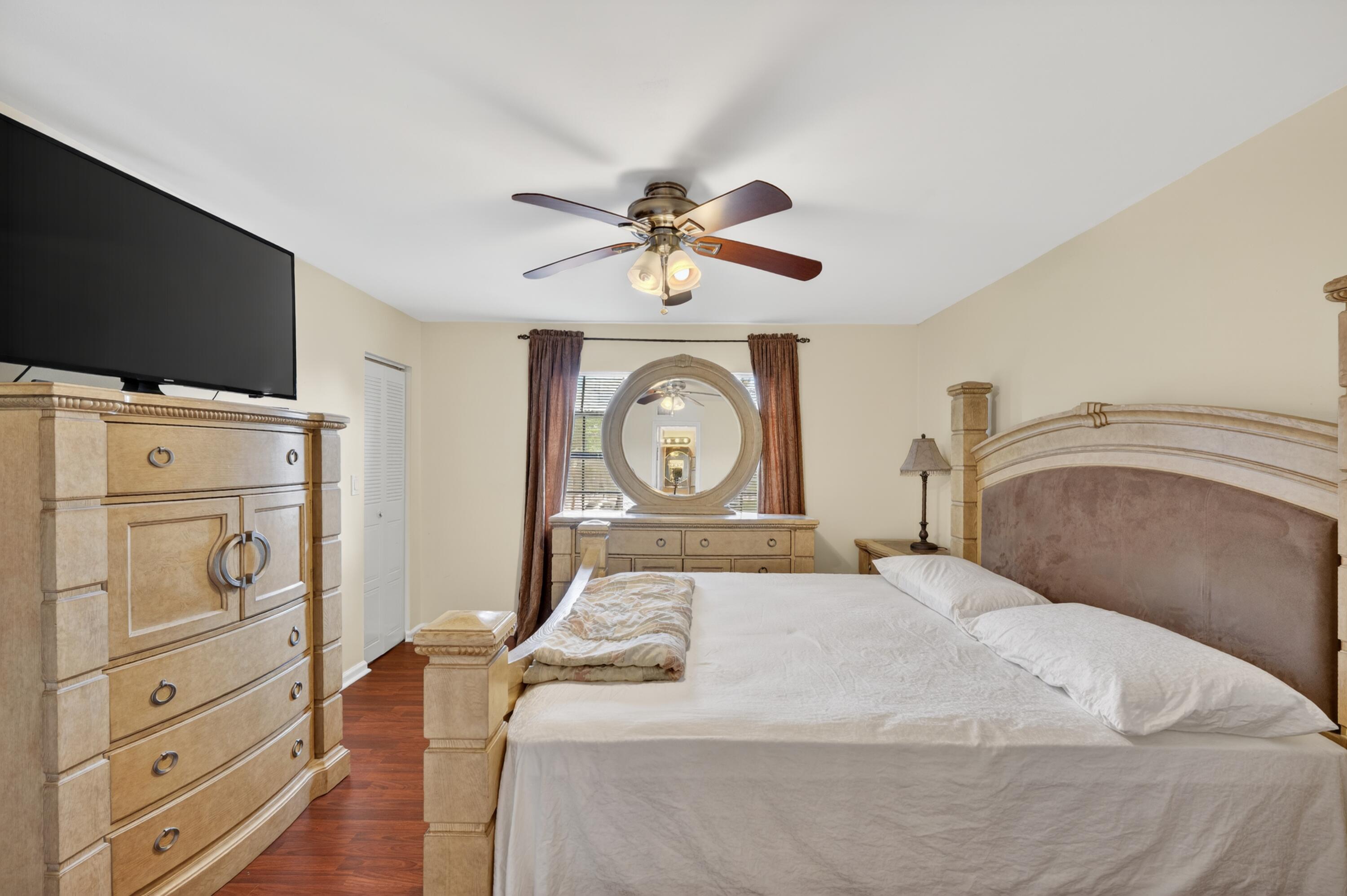 WELLEBY UNIT SEVEN - Residential