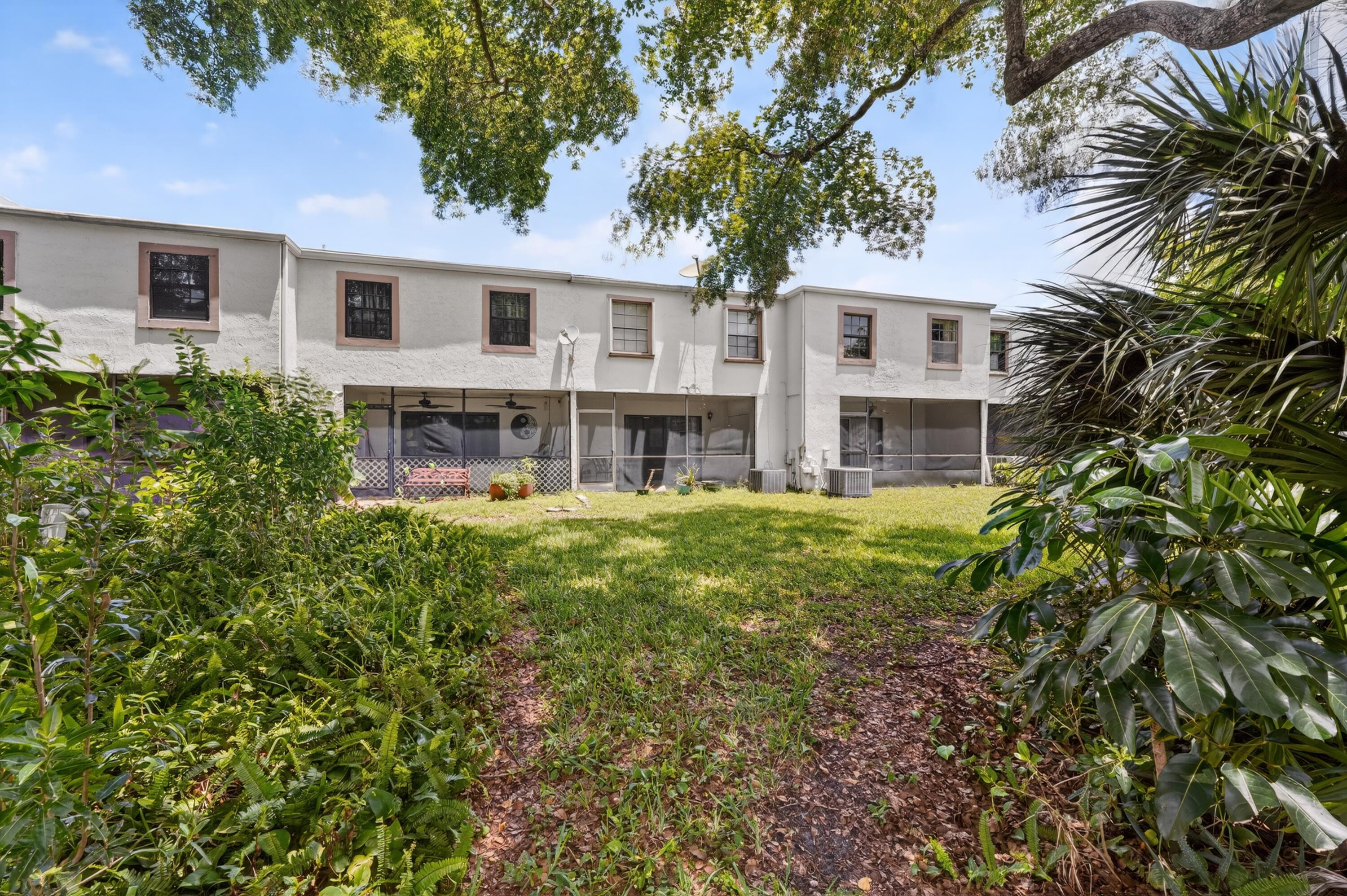 WELLEBY UNIT SEVEN - Residential