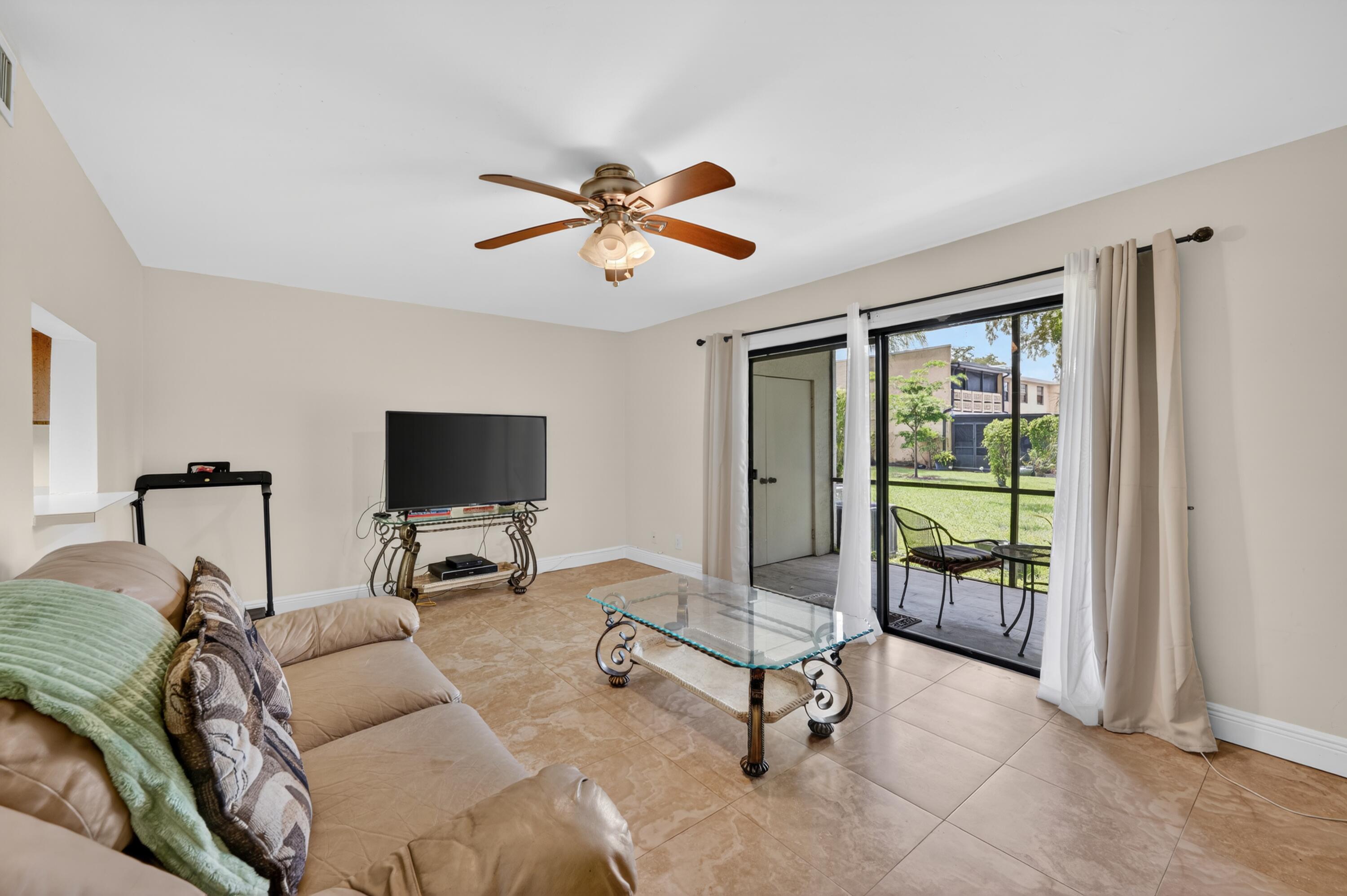 WELLEBY UNIT SEVEN - Residential