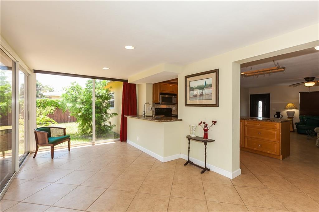 Boca Raton Square - Residential