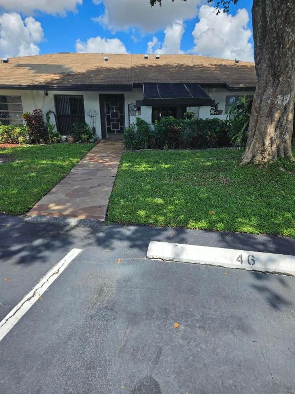 Photo of 5753 Spindle Palm Court #B, Delray Beach, FL 33484 (MLS # R11022910)