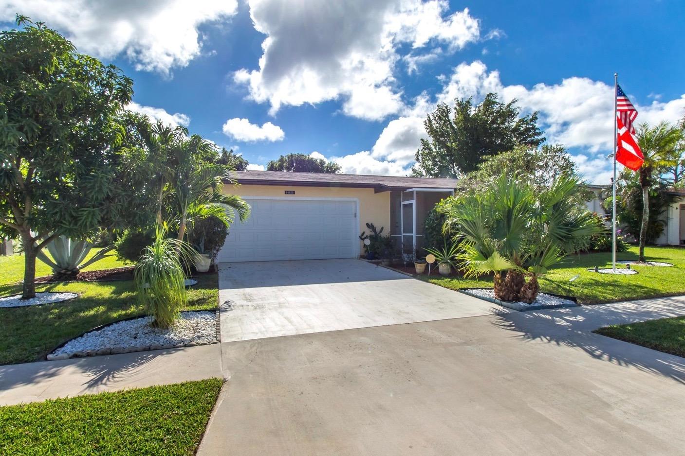 COCO WOOD LAKES - Residential