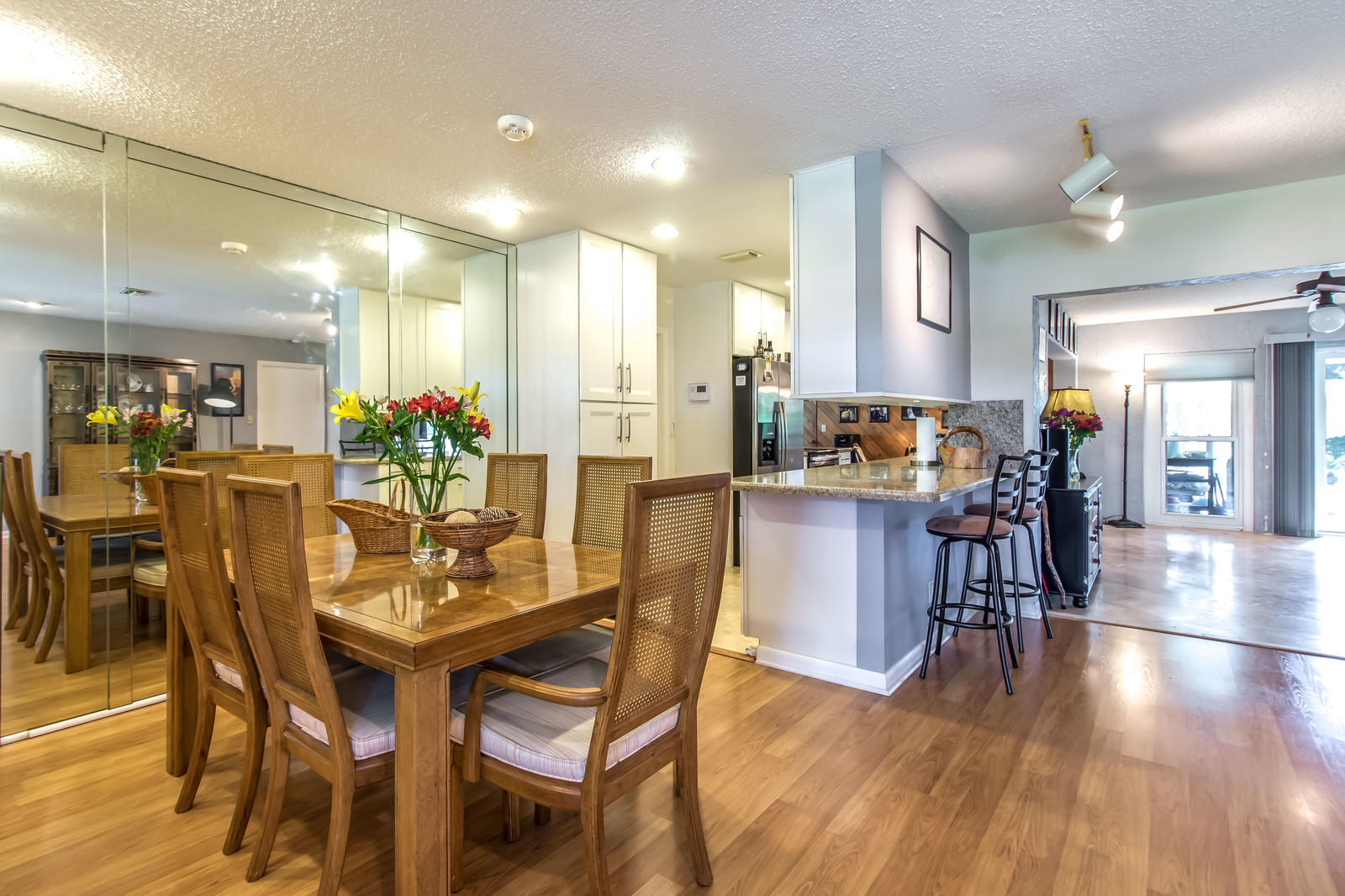 COCO WOOD LAKES - Residential