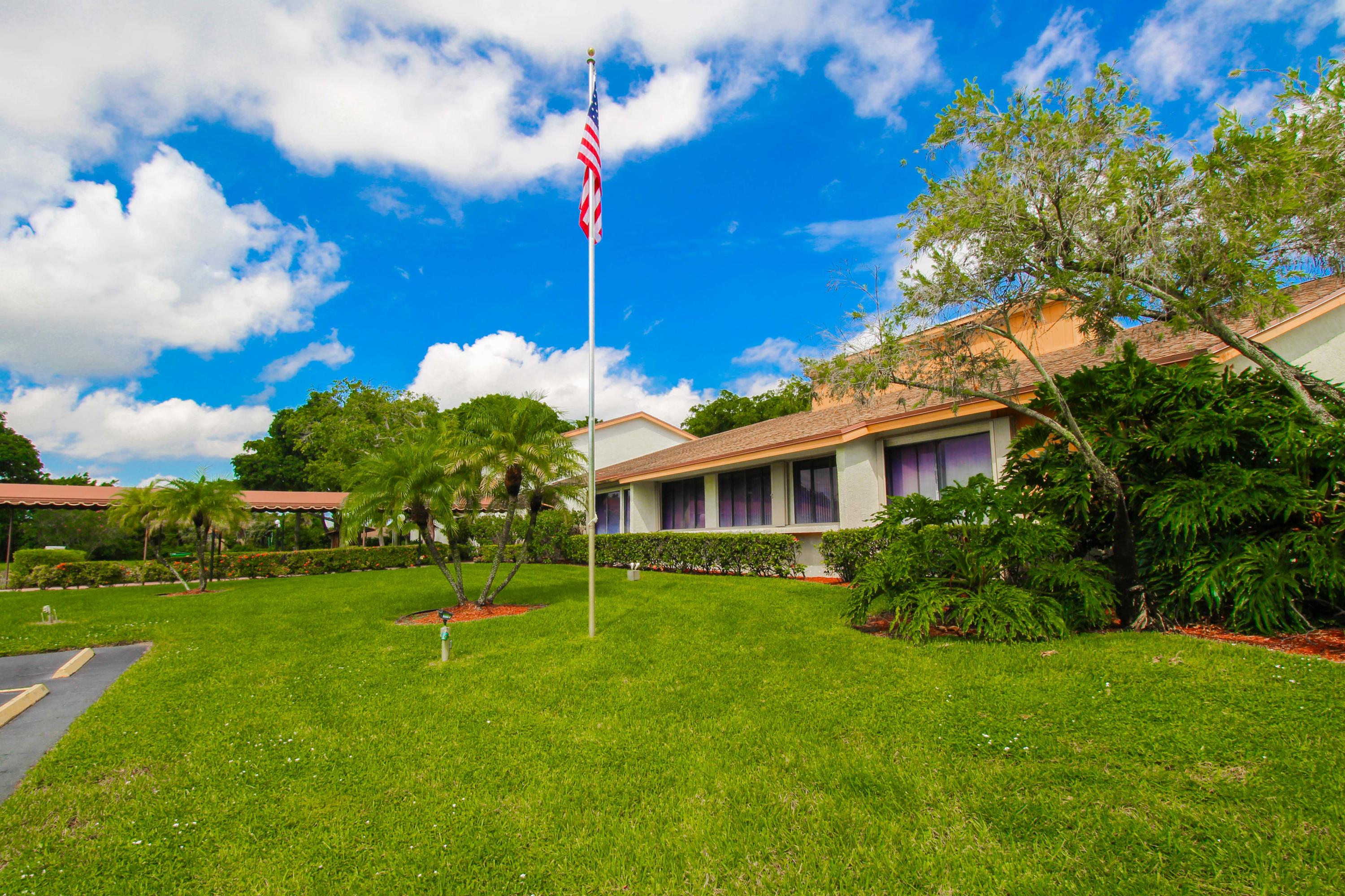 COCO WOOD LAKES - Residential