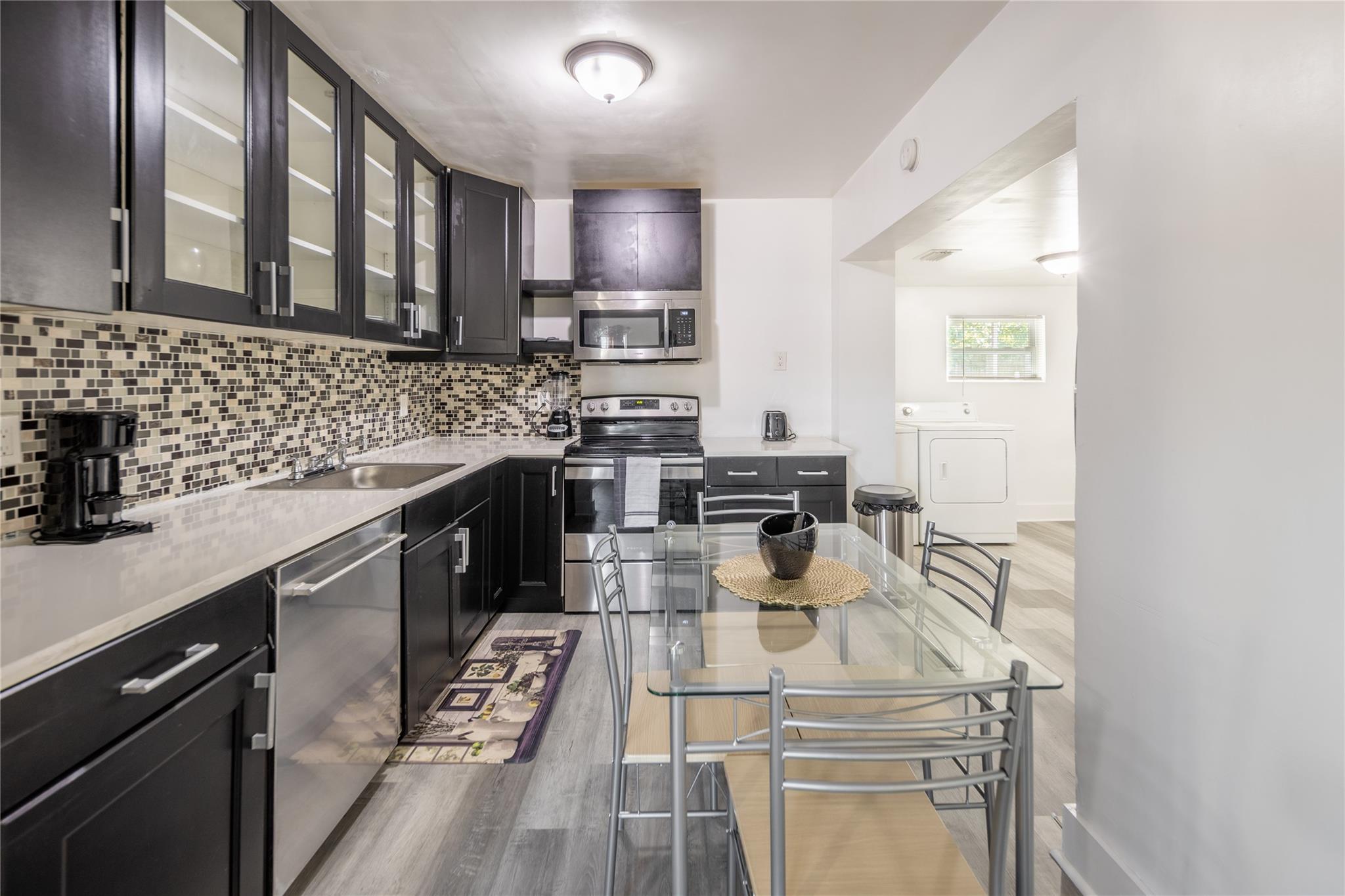 Breezyway Manor Add 29-1 - Residential Lease