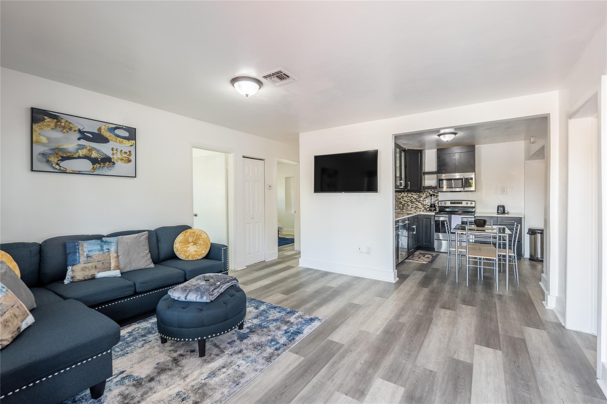 Breezyway Manor Add 29-1 - Residential Lease